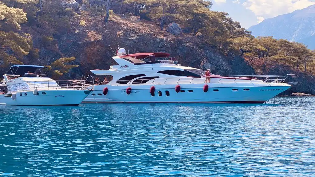 Alanya Yat Kiralama 22m Princess 56